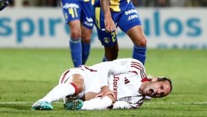 Milli Futbolcumuzdan üzücü haber