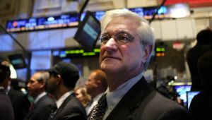 "Rick Dreiling Steps Down as Dollar Tree CEO Amid Health Concerns"