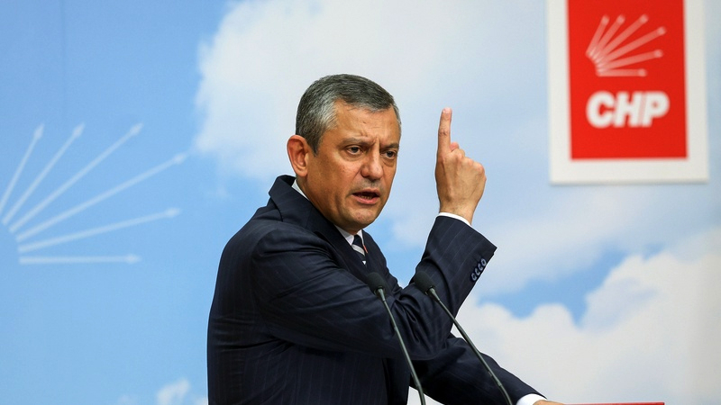 Özgür Özel : Hapis Yatacaksak
