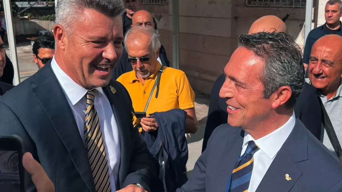 Fenerbahçe'de başkan adayları buluştu Samimi ortam kuruldu.