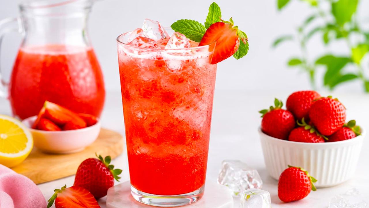 Homemade Strawberry Juice Recipe: A Naturally Refreshing Drink Packed With Flavor and Freshness