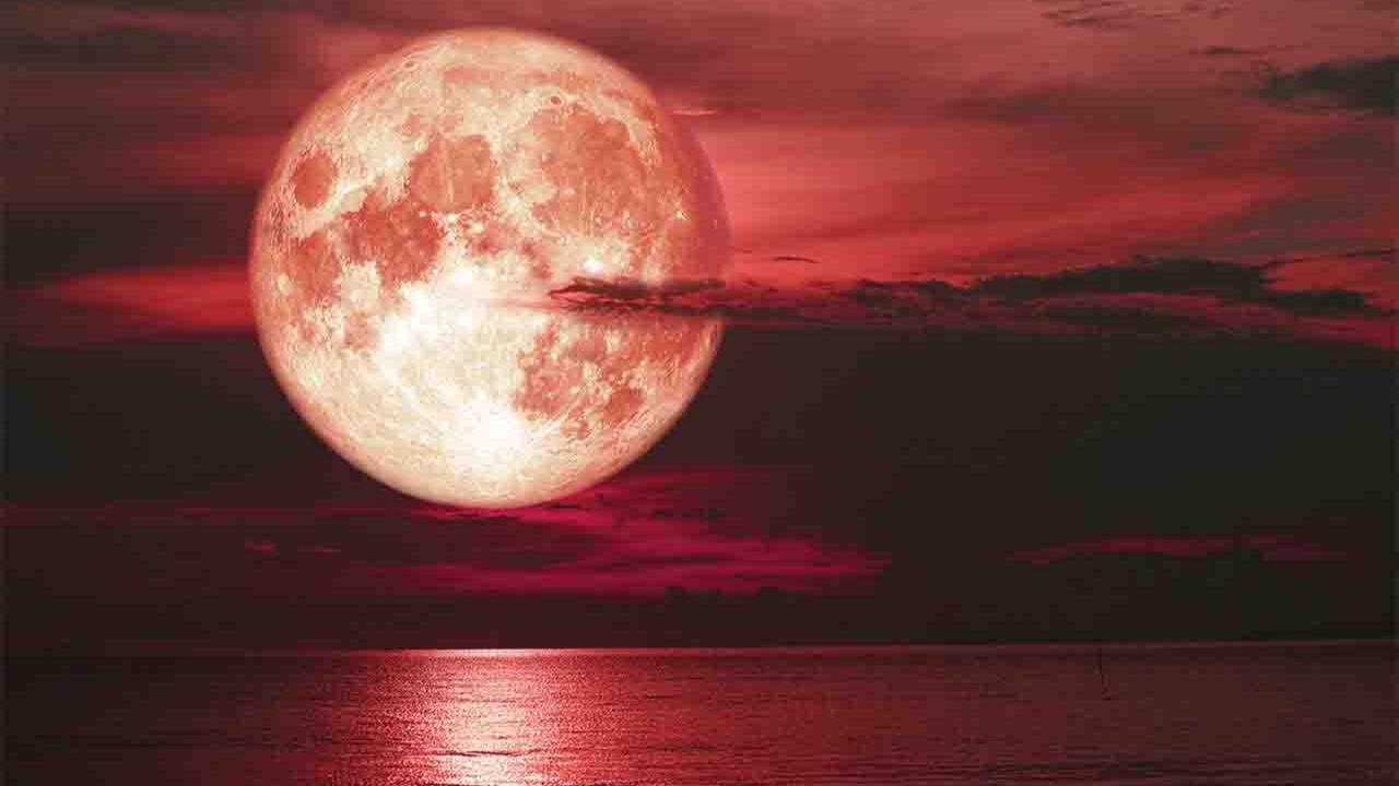 The Strawberry Moon Will Captivate the Summer Sky