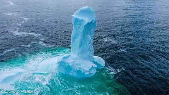 Nature’s Funniest Masterpiece: The Iceberg That Took the Internet by Storm