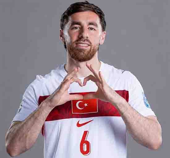 Orkun Kökçü sürprizi: Montella'dan Avustralya maçında dikkat çeken ilk 11 hamlesi